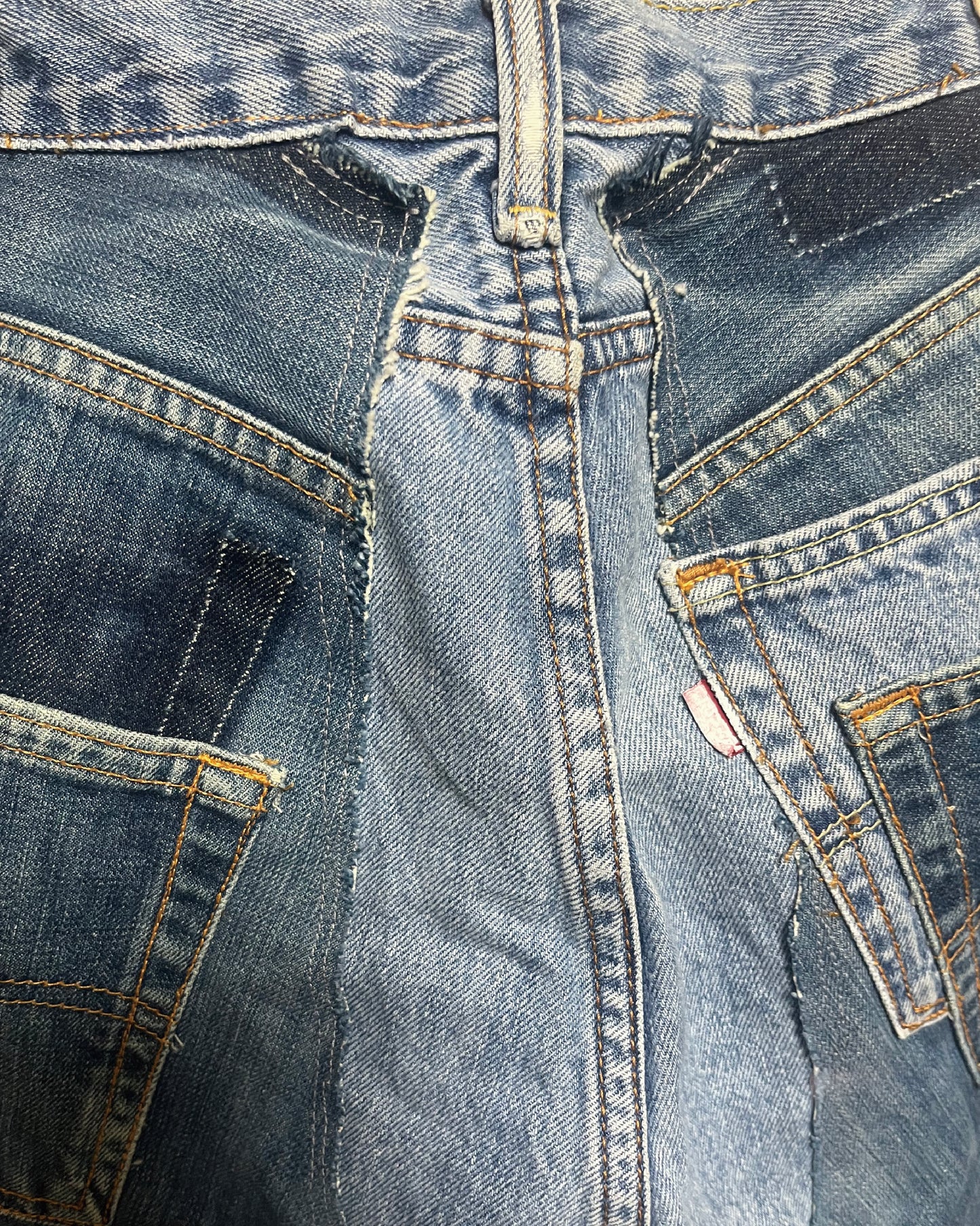 THAT IS+NOT DISTURN   DENIM ON TOP OF DENIM PANTS