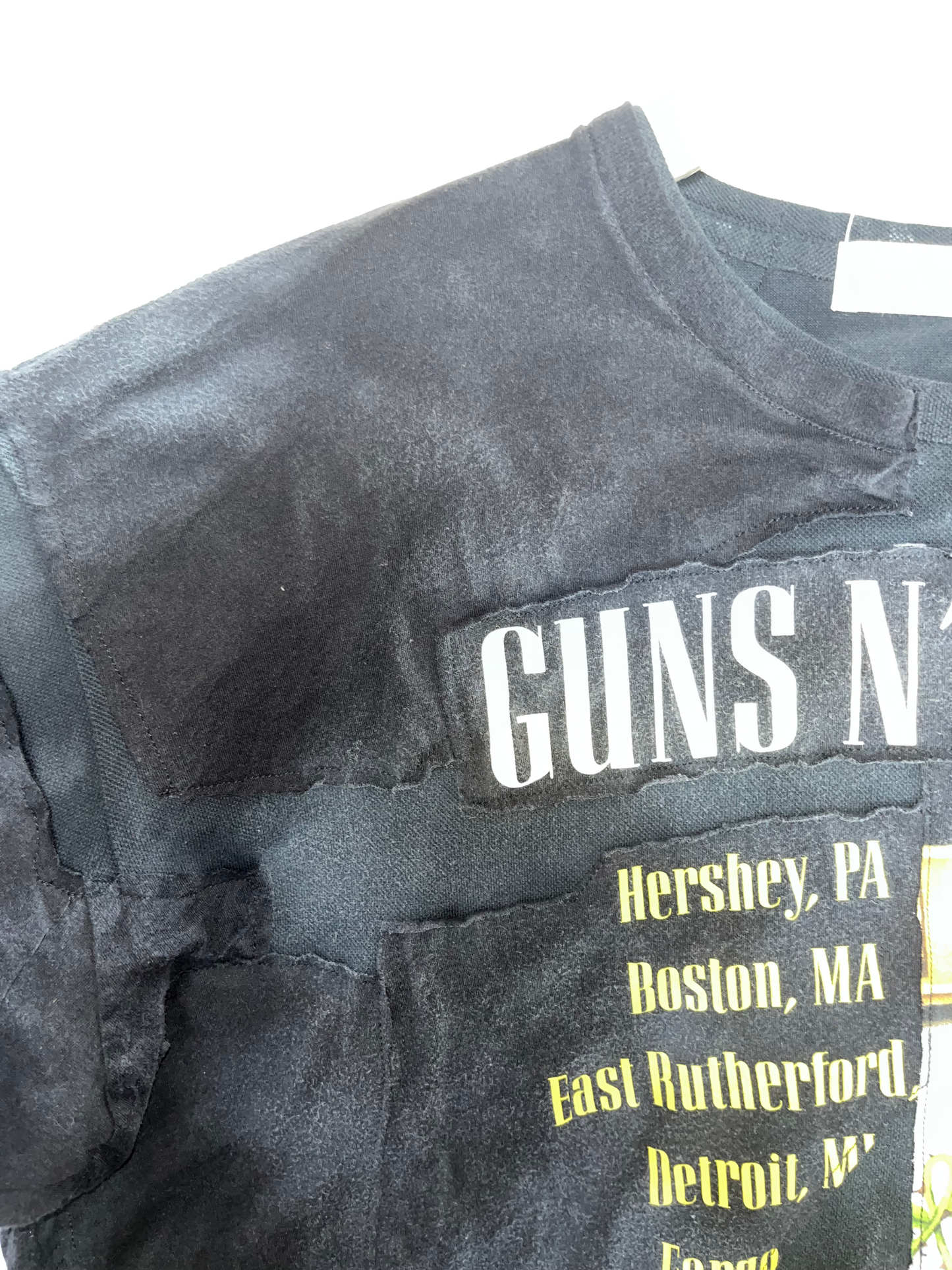 THAT IS+NOT DISTURN.  REMAKE CUTTING OVERSTITCHING S/S TEE