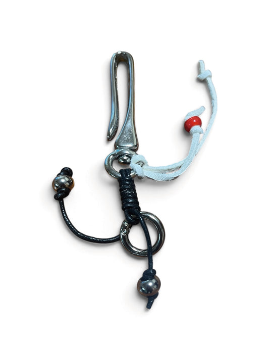 DISTURN   LETHER  HOOK LOOP KEYCAIN