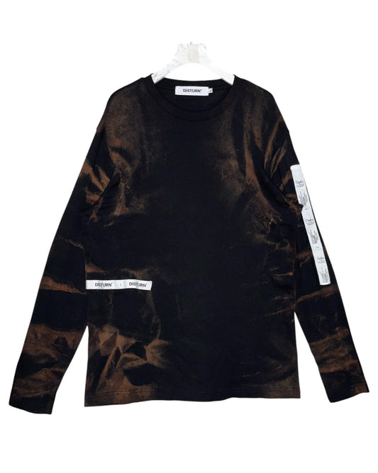 DISTURN  UNEVEN BLEACHING TAPING L/S TEE.