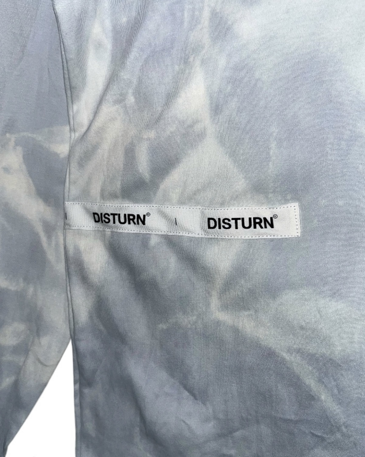 DISTURN  UNEVEN BLEACHING TAPING L/S TEE.
