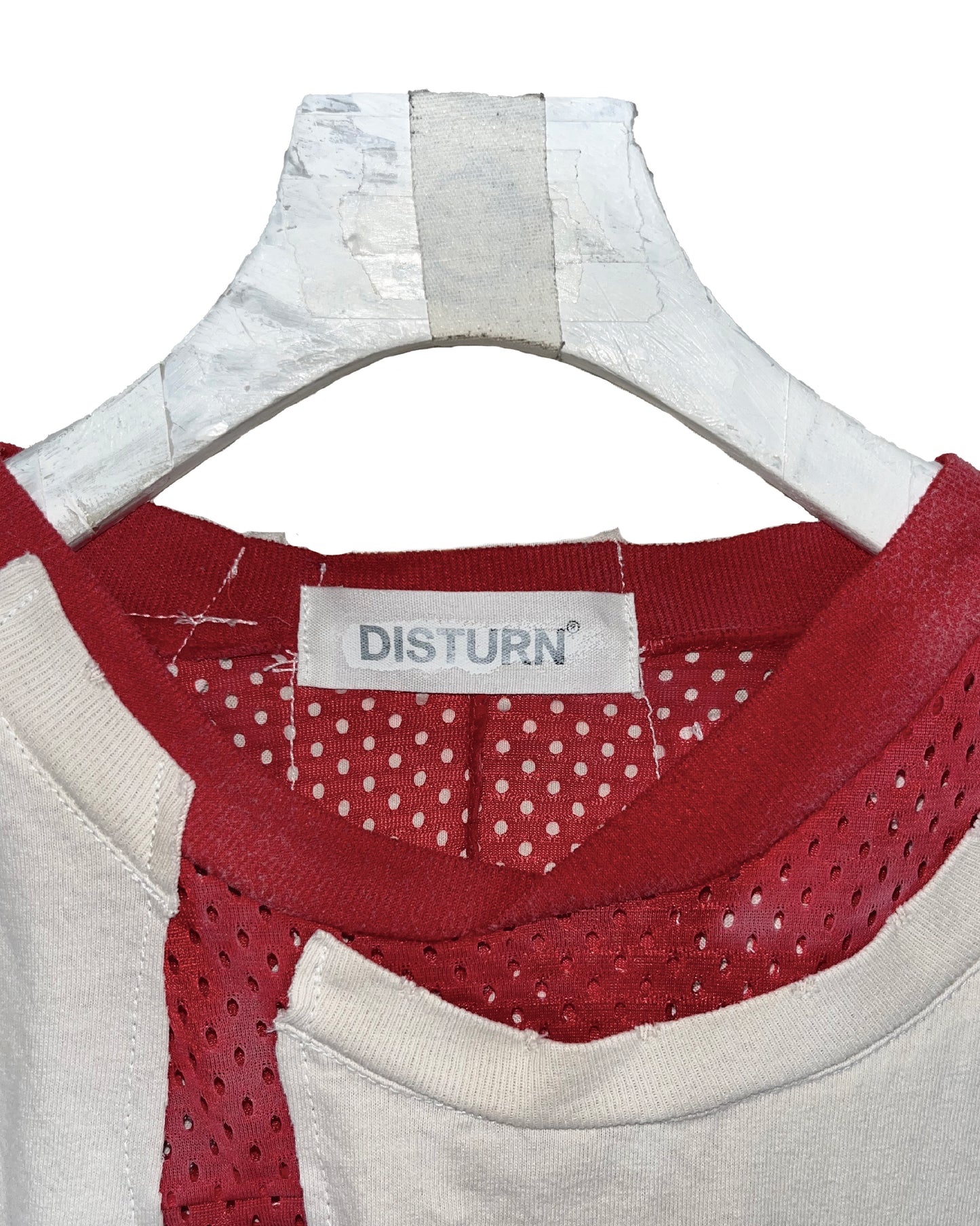 THAT IS+NOT DISTURN.  REMAKE MESH COMBI RED S/S TEE