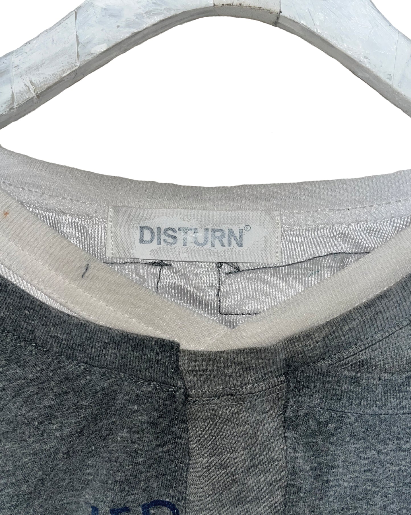 THAT IS+NOT DISTURN.  REMAKE MESH COMBI GRAY S/S TEE
